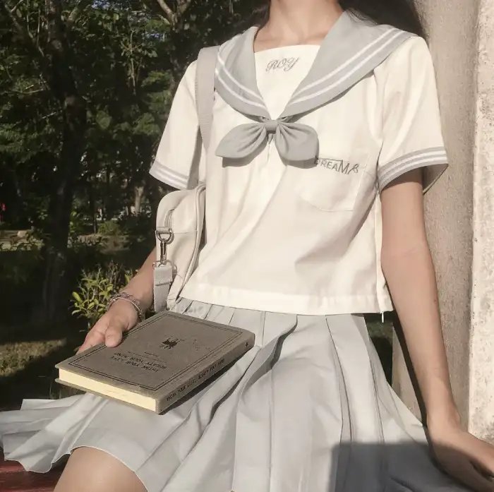 候燕